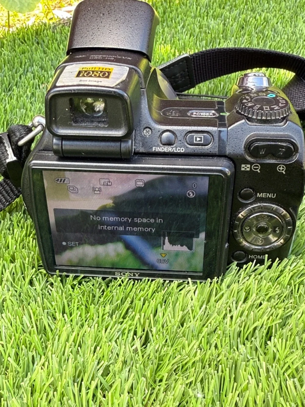 Sony Black Bridge Camera with Carl Zeiss Lens and Branded Strap